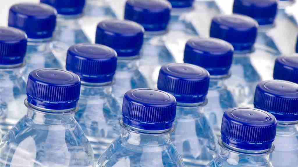 Survey uncovers American attitudes to bottled water