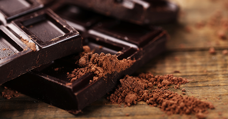 Study: eating dark chocolate lessens risk of depression