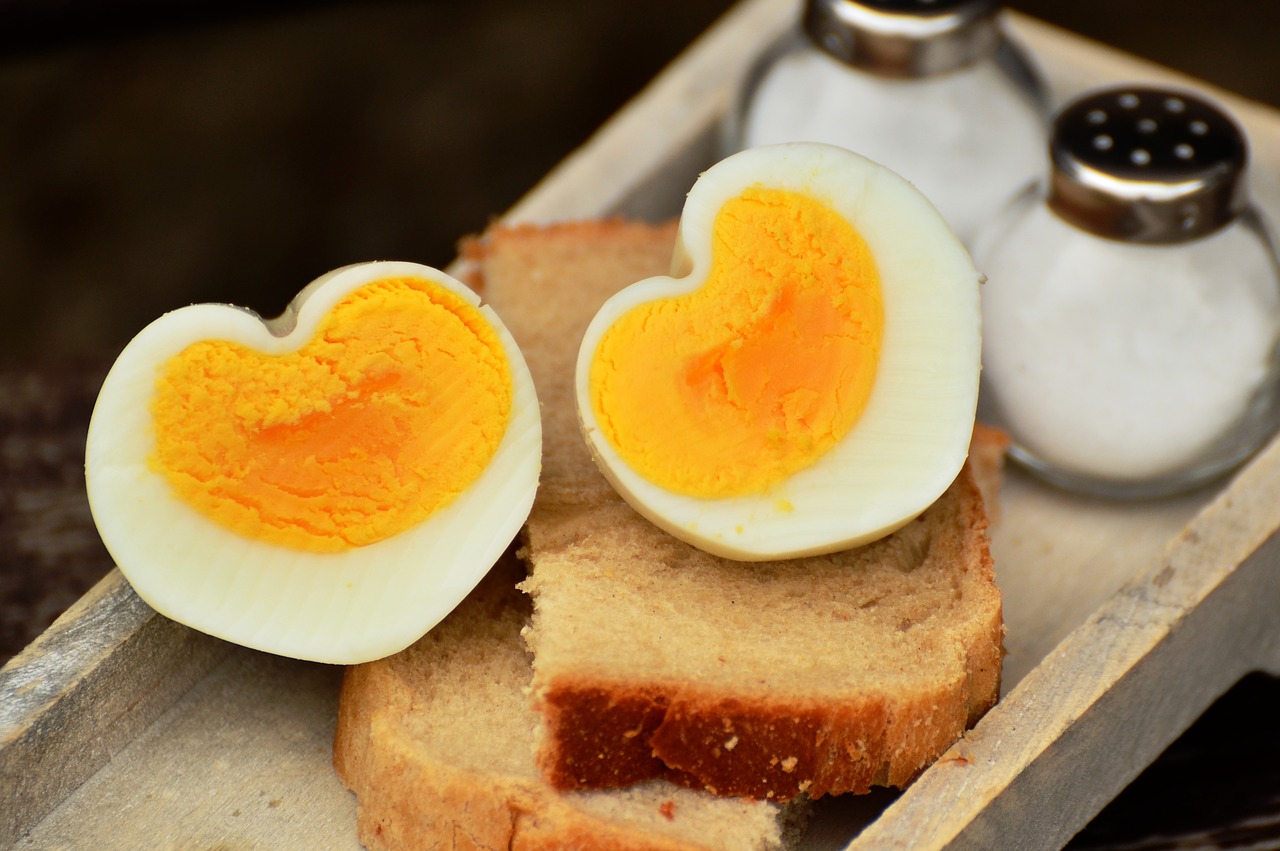 Unscrambling the myths around eggs and heart health