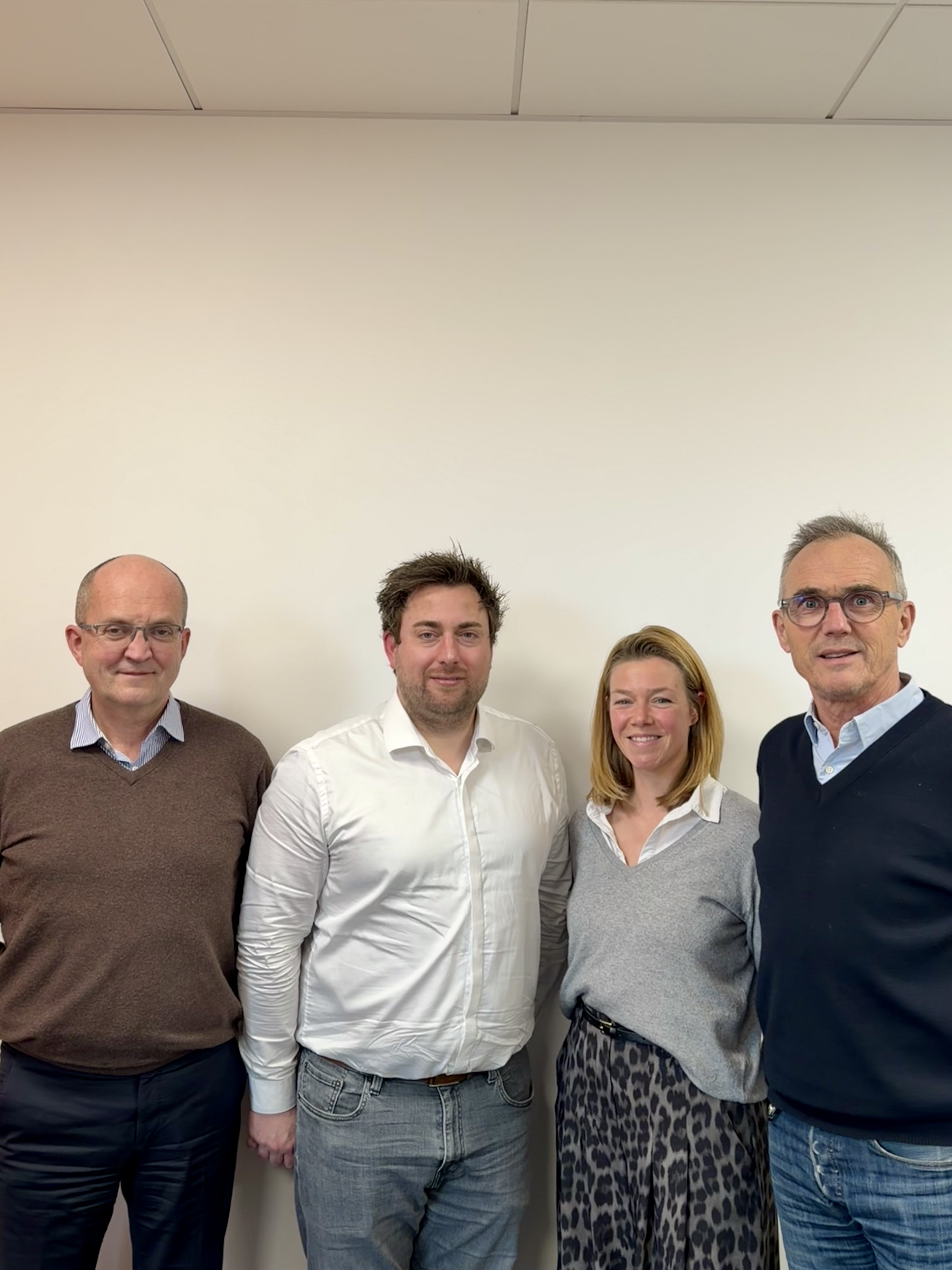 Abyss acquires PhosphoTech's B2B business.