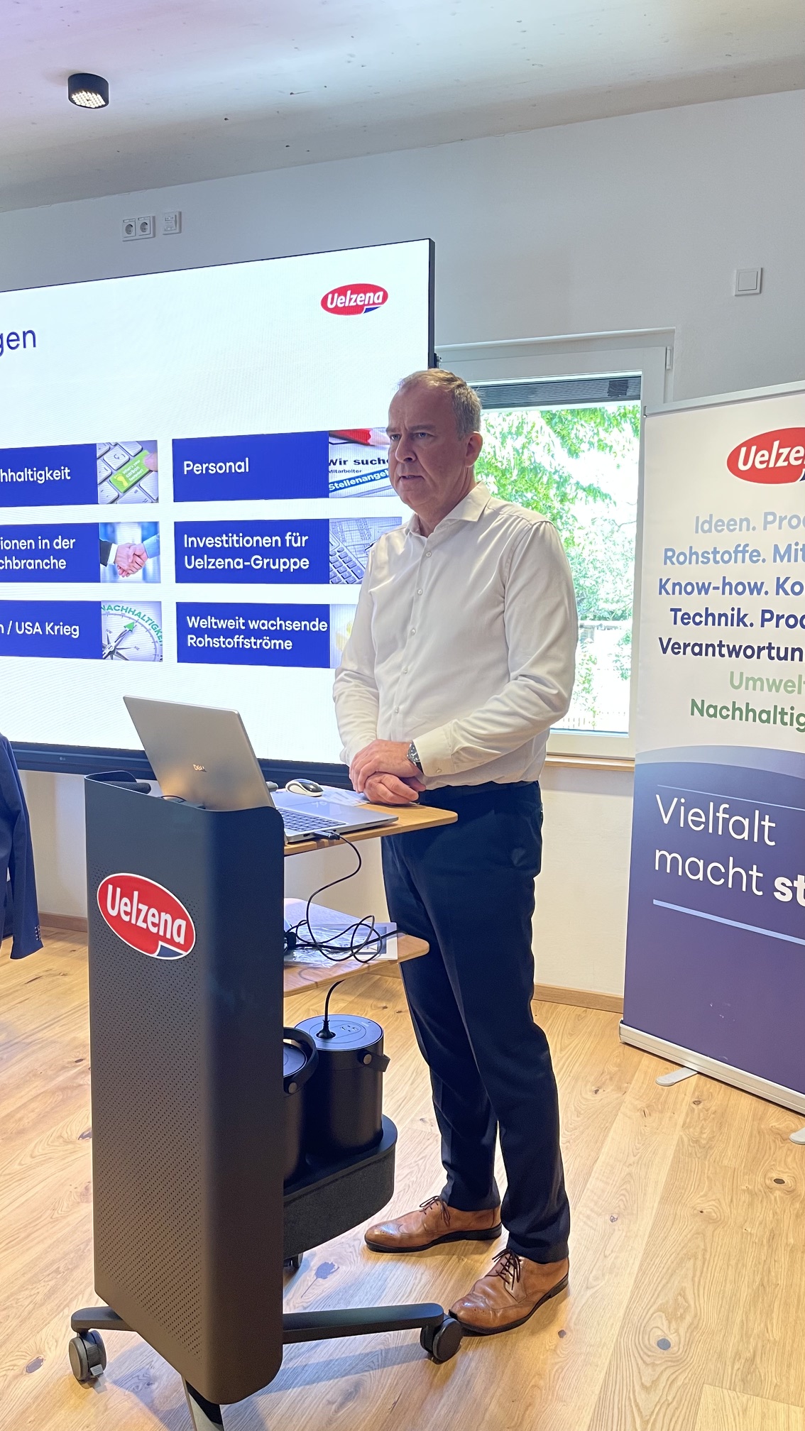 Uelzena publishes 2025 annual report and remains resilient in a volatile dairy market.