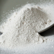 Oat flours and powders