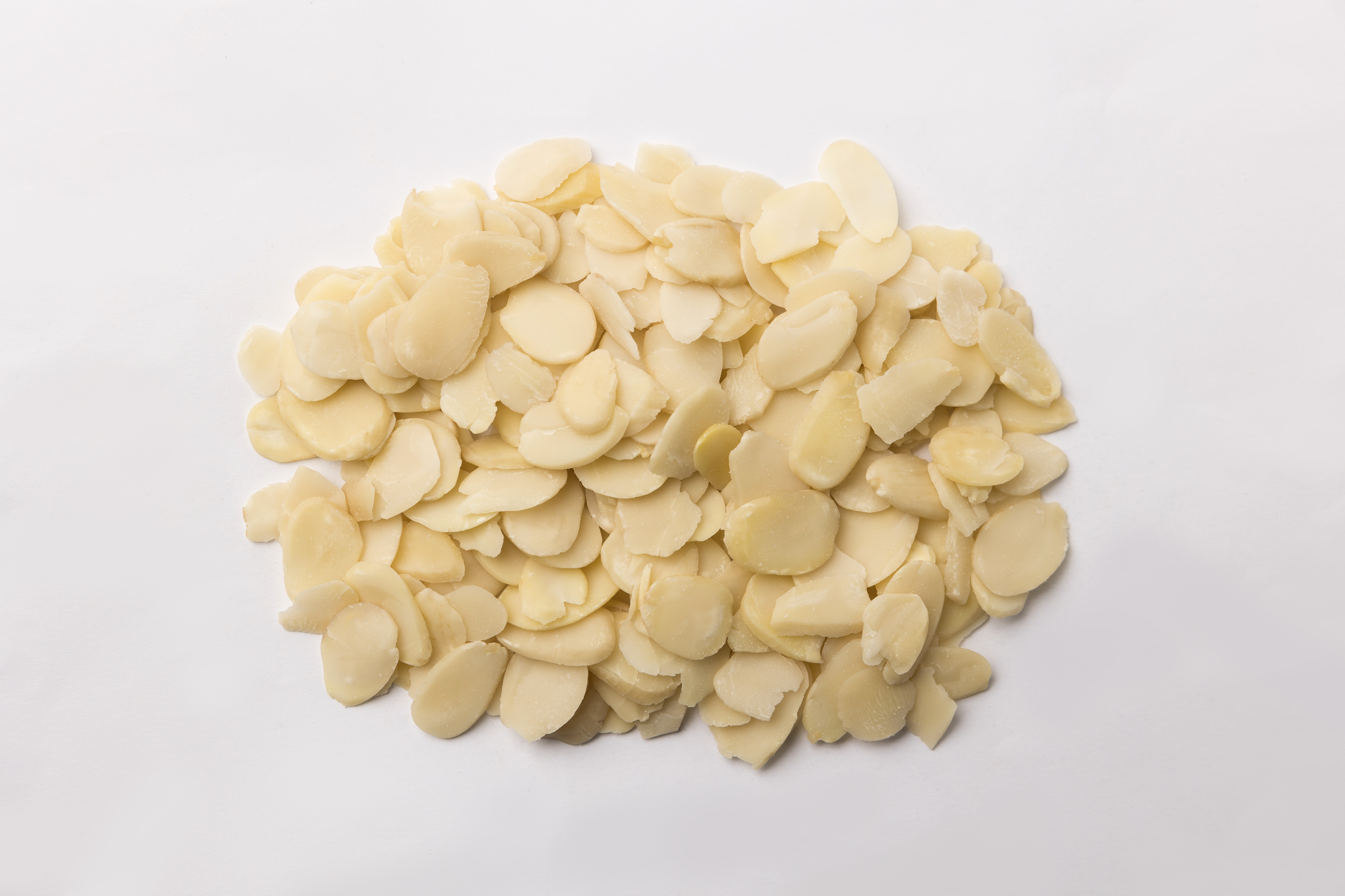 Blanched sliced almonds
