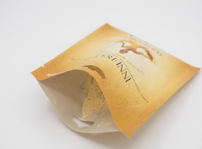 Flat pouches with hole