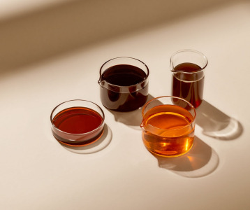Caramelised sugar syrups