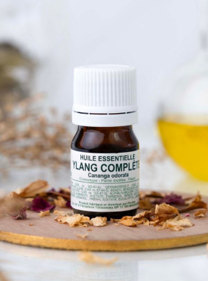 Ylang-Ylang Essential oil