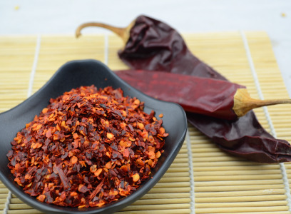 sweet chilli flakes red pepper crushed paprika steam sterilized