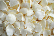 Dehydrated garlic flakes(frist grade)