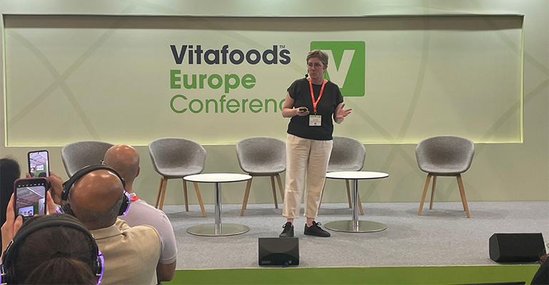 Gut feelings: The impact of pre-, pro-, and postbiotics on gut- and mental health