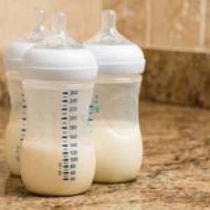 http://www.dreamstime.com/royalty-free-stock-photography-prepared-infant-formula-bottles-kitchen-counter-image36425647