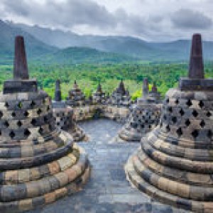 borobudur-buddist-temple-yogyakarta-java-indonesia-ancient-31585285